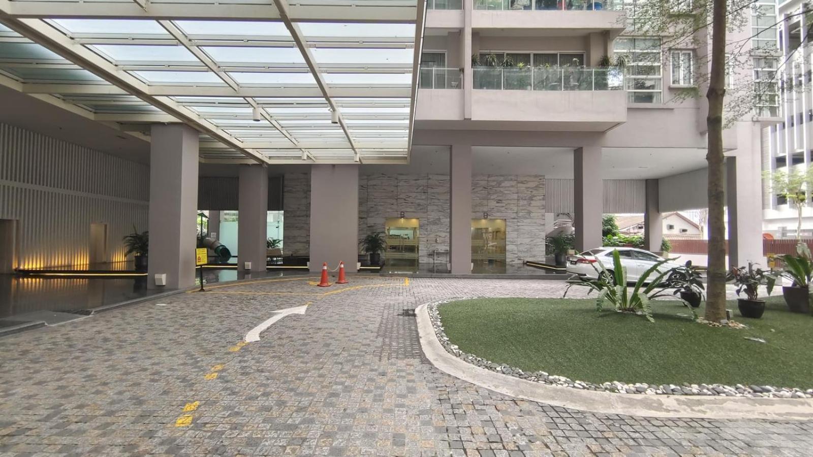 Pangsapuri Bintang Goldhill Near Trx & Pavilion Mall,mrt,kl By Proplet *